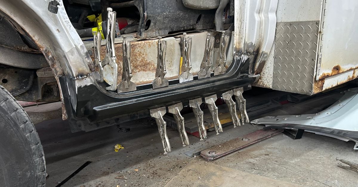 A Complete Guide to Replacing Auto Body Panels